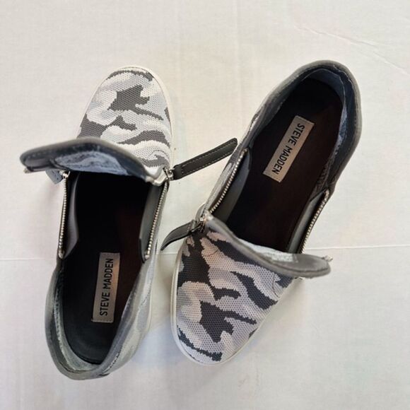 Steve Madden Click Wedge High Top Sneakers, Gray Camo Pattern, Women's Size 7 - Picture 9 of 14